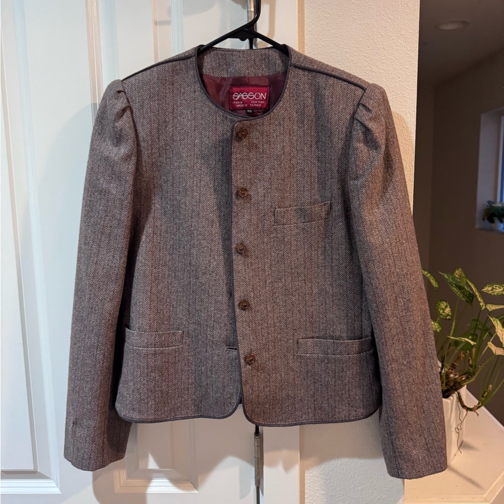 Tweed Button-Front Jacket in Brown Gray